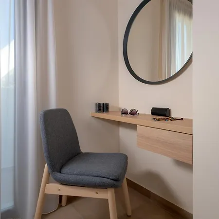 Apartamento Lucian Rhodes City