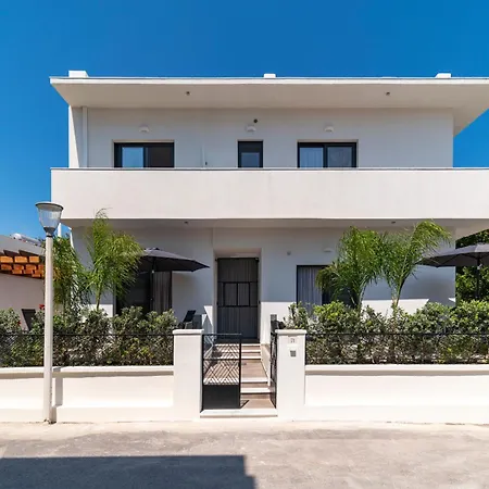 Lucian * Rhodes City